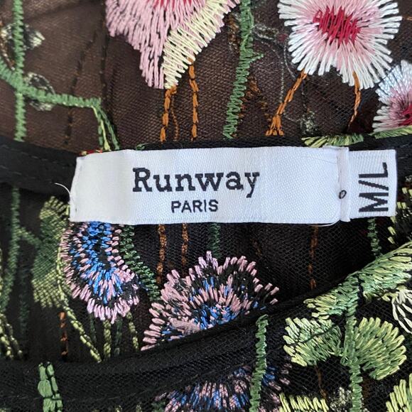 Runway Paris Floral Embroidery Mesh Top Black Size M - Picture 8 of 9